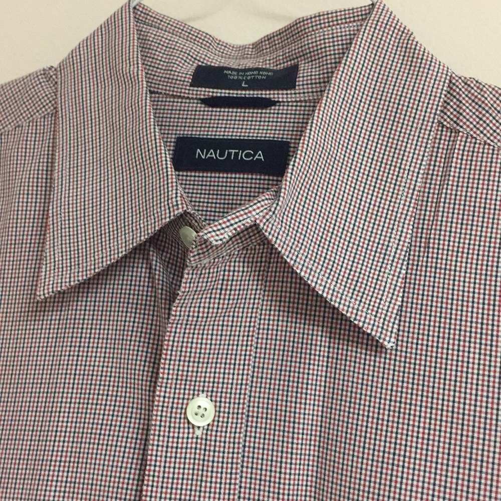 NAUTICA Men’s Button Down Shirt Large